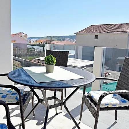 Barbara 公寓 特罗吉尔